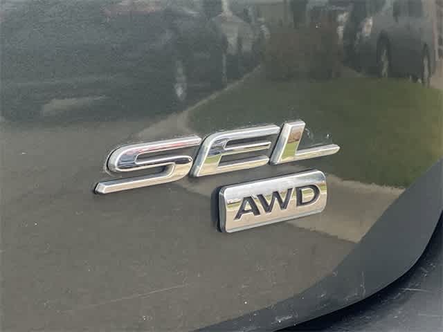2015 Ford Edge SEL 10