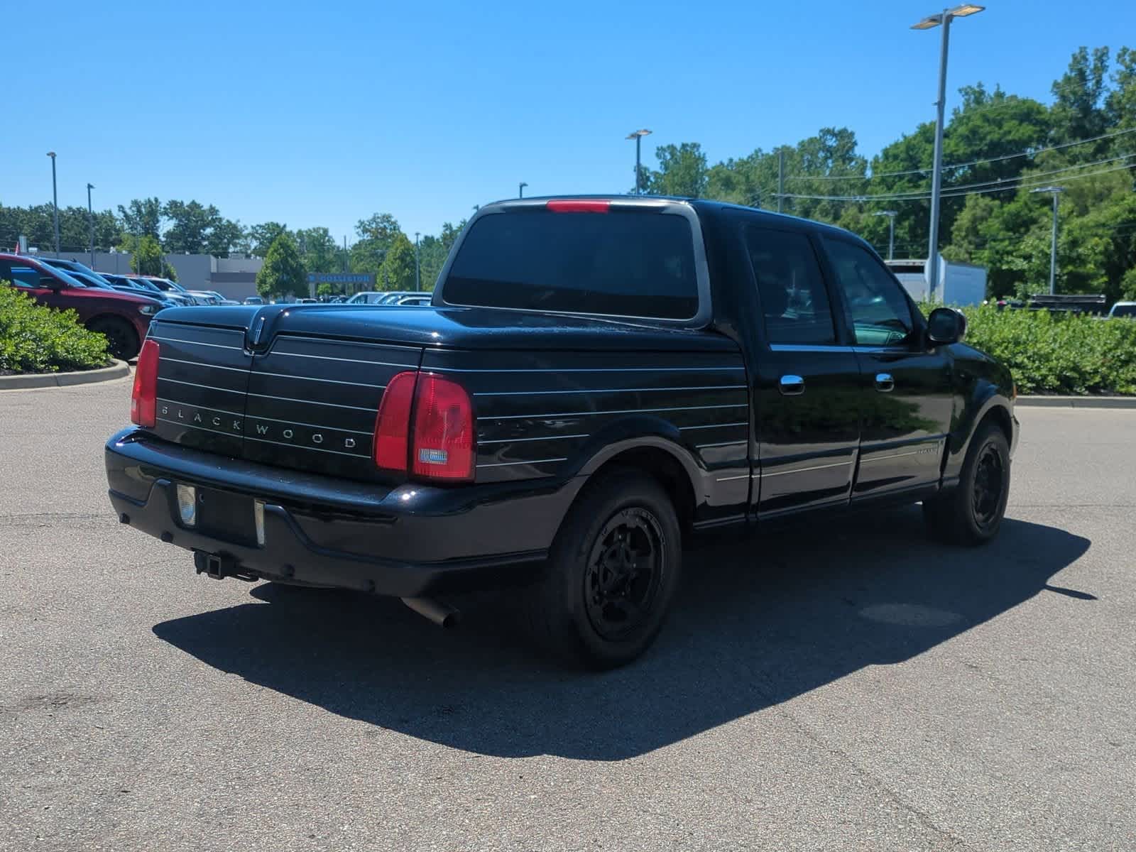 Thumbnail: 2002 Lincoln Blackwood - 8