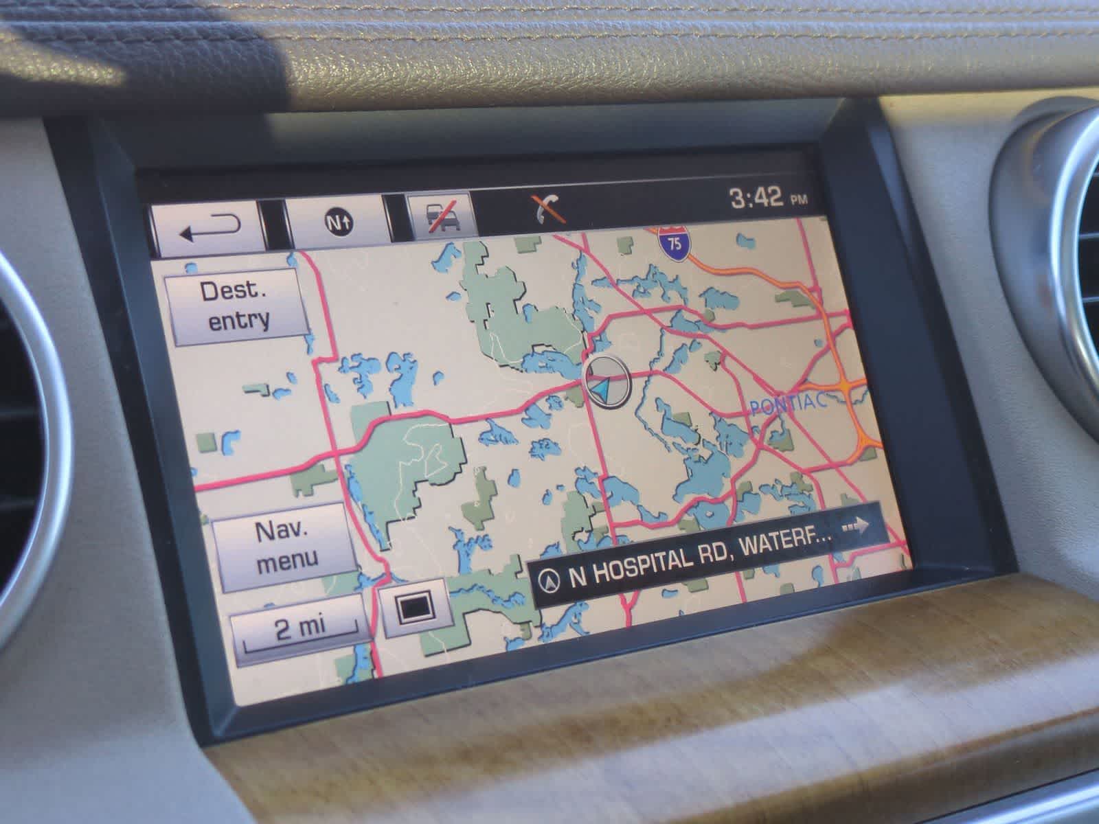 Thumbnail: 2016 Land Rover LR4 - 23