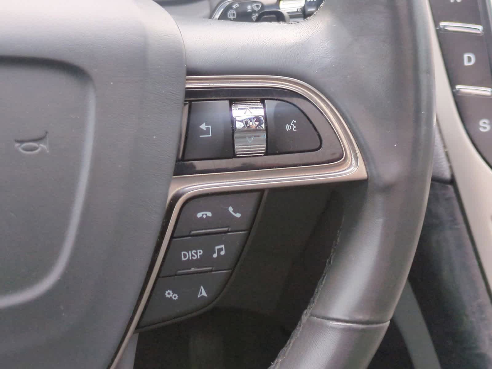 Thumbnail: 2019 Lincoln Nautilus - 26