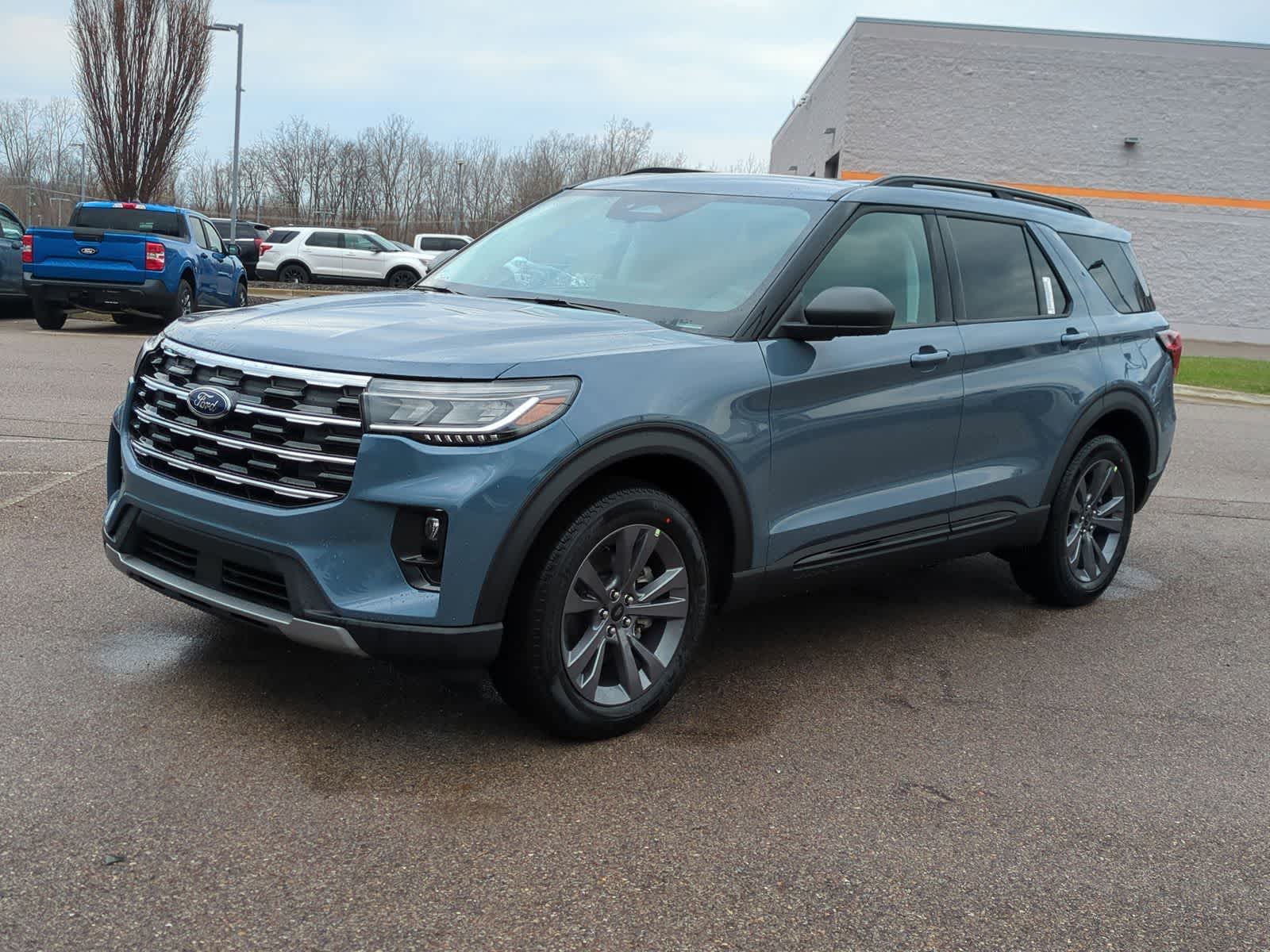 Thumbnail: 2026 Ford Explorer - 4