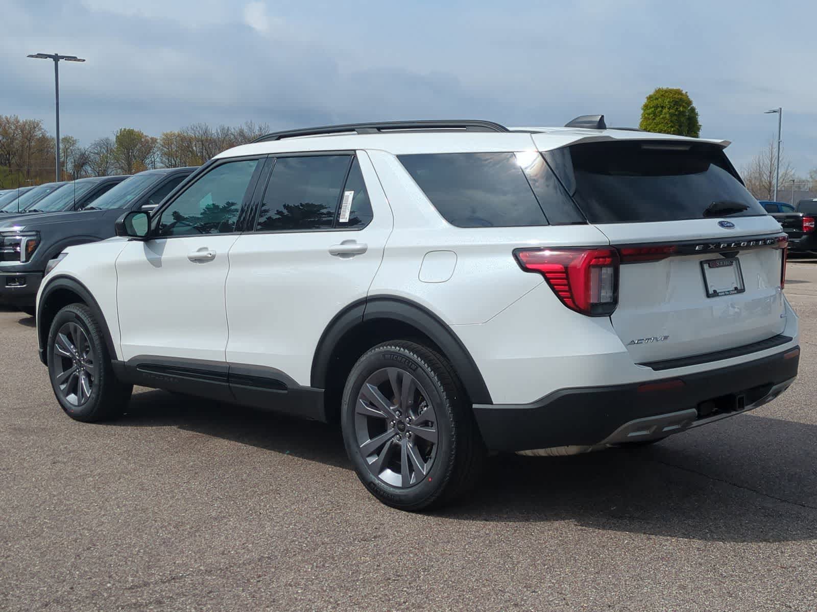 Thumbnail: 2026 Ford Explorer - 6