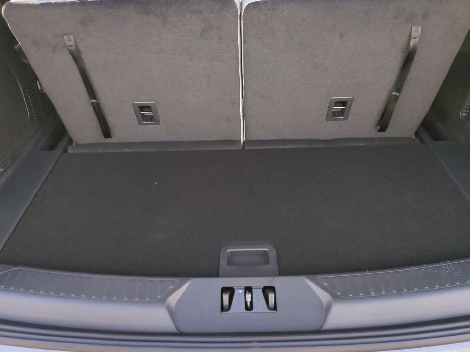 Thumbnail: 2026 Ford Explorer - 34