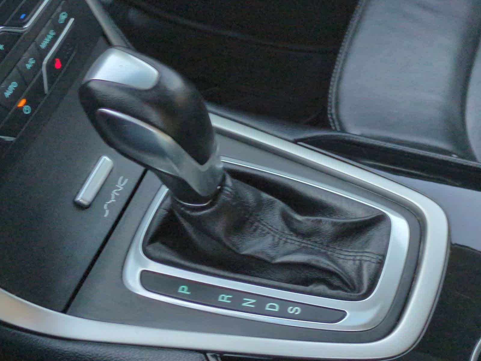 Thumbnail: 2016 Ford Edge - 31