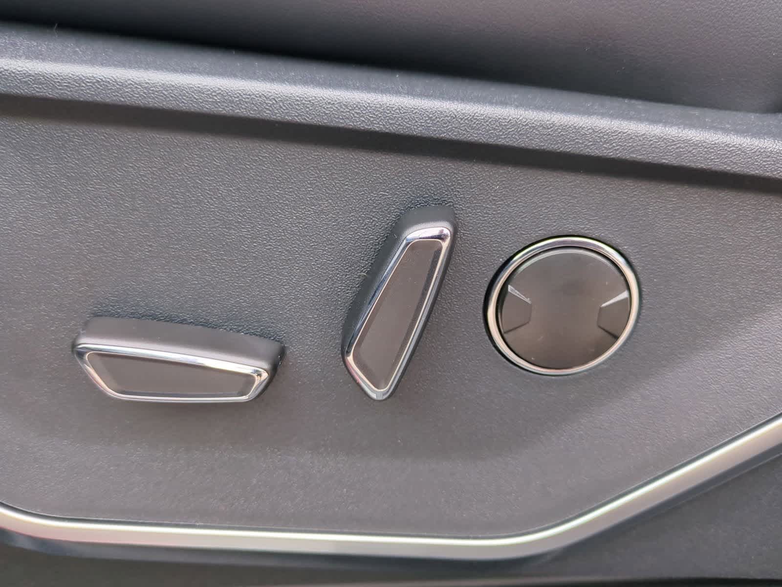 Thumbnail: 2025 Ford F-150 - 17