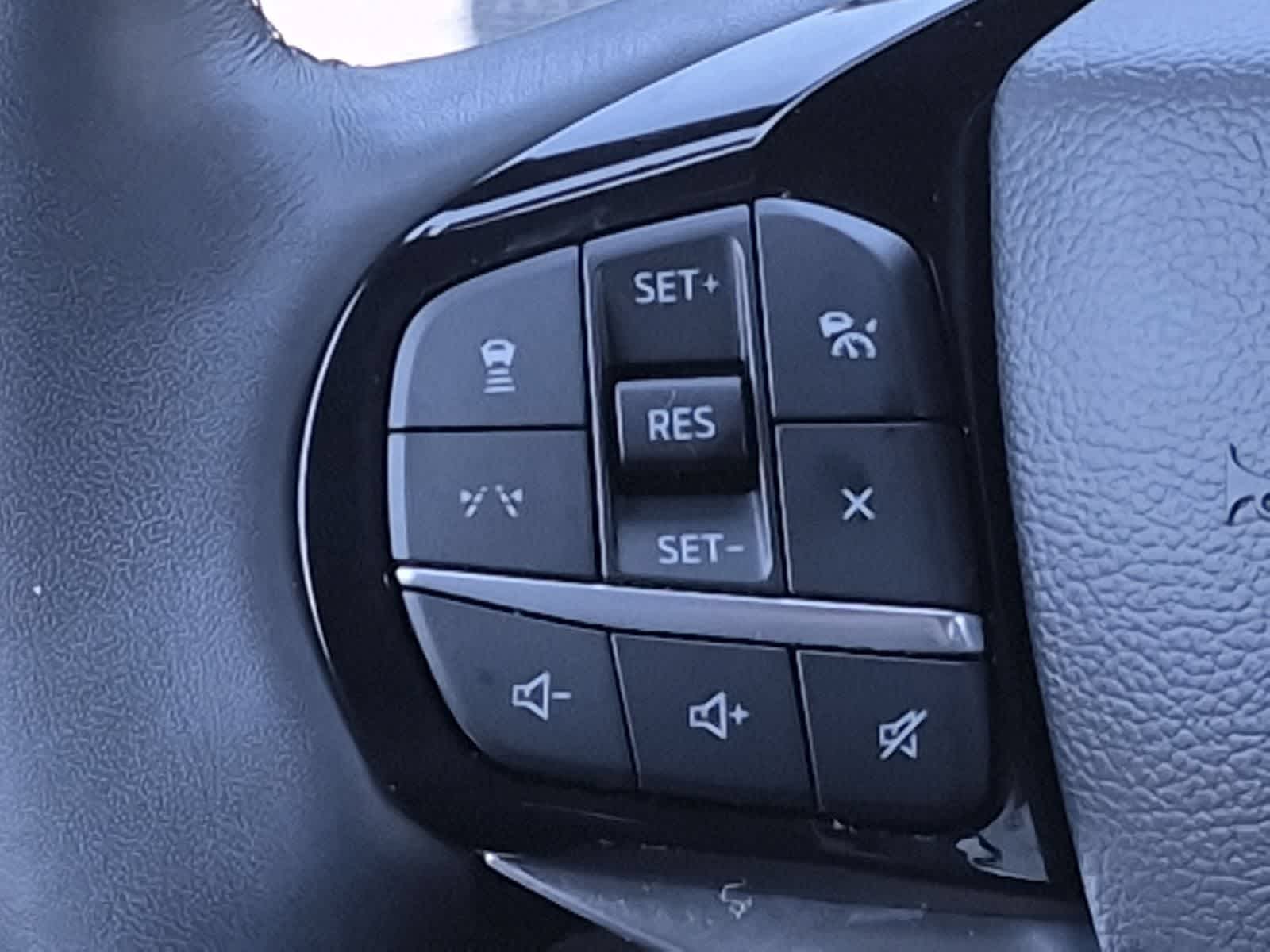 Thumbnail: 2025 Ford Explorer - 25