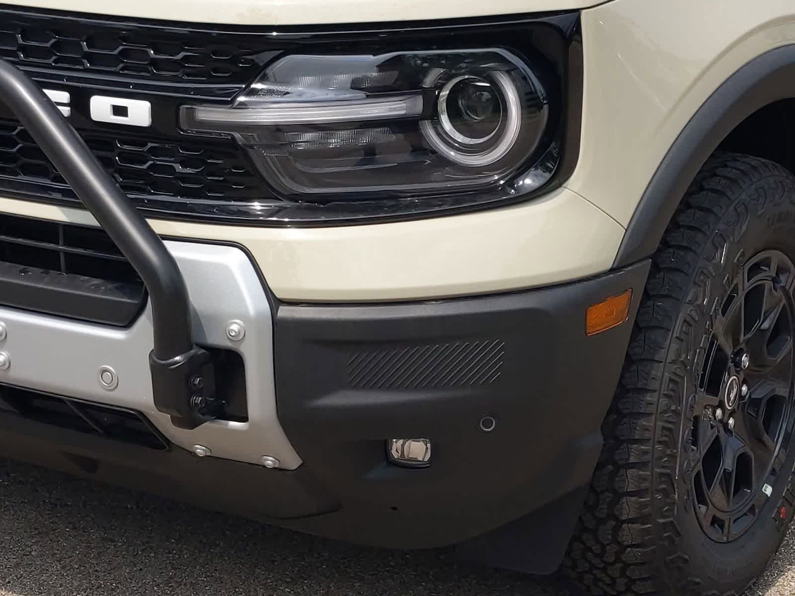 Thumbnail: 2025 Ford Bronco Sport - 11