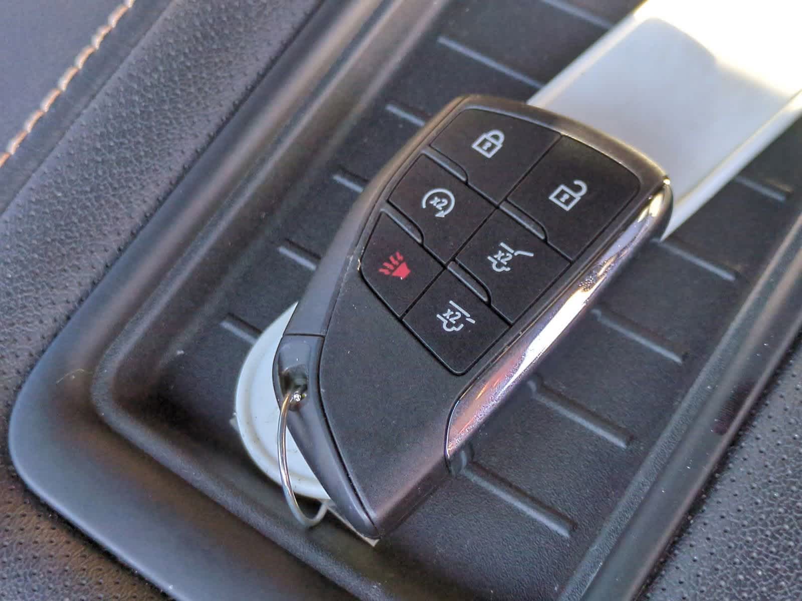 Thumbnail: 2023 GMC Yukon - 38