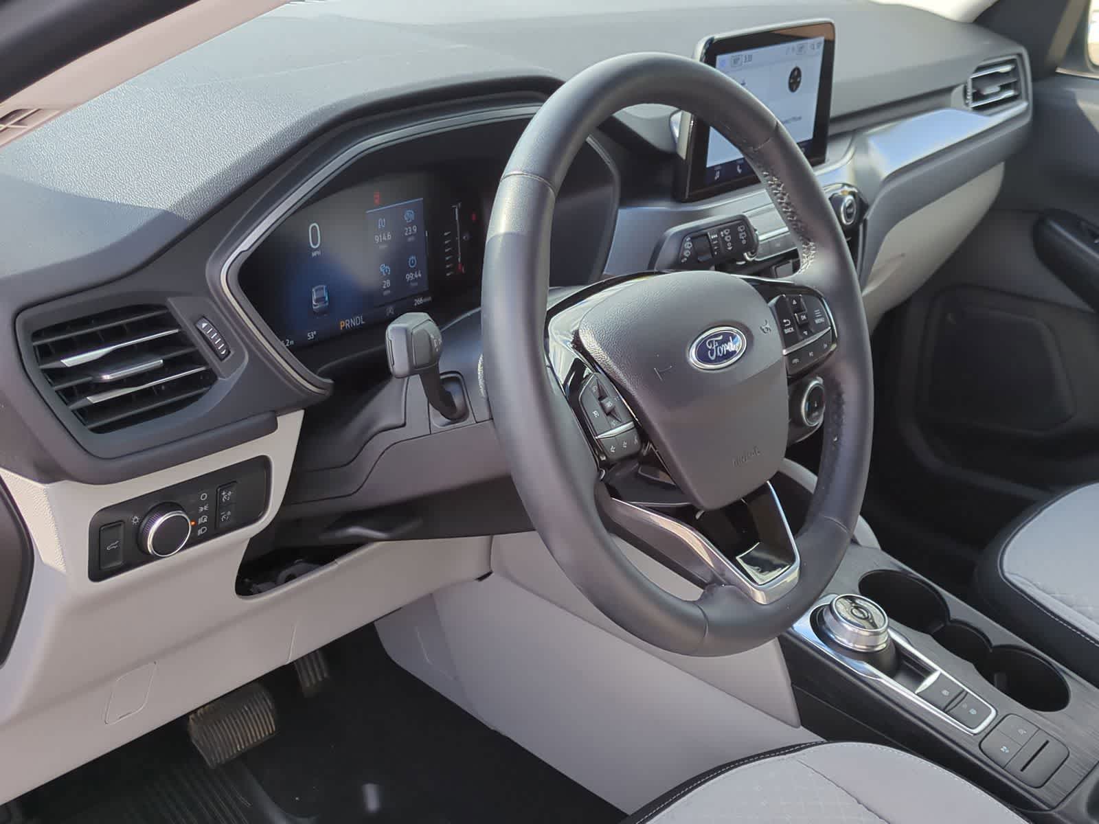 Thumbnail: 2023 Ford Escape - 10