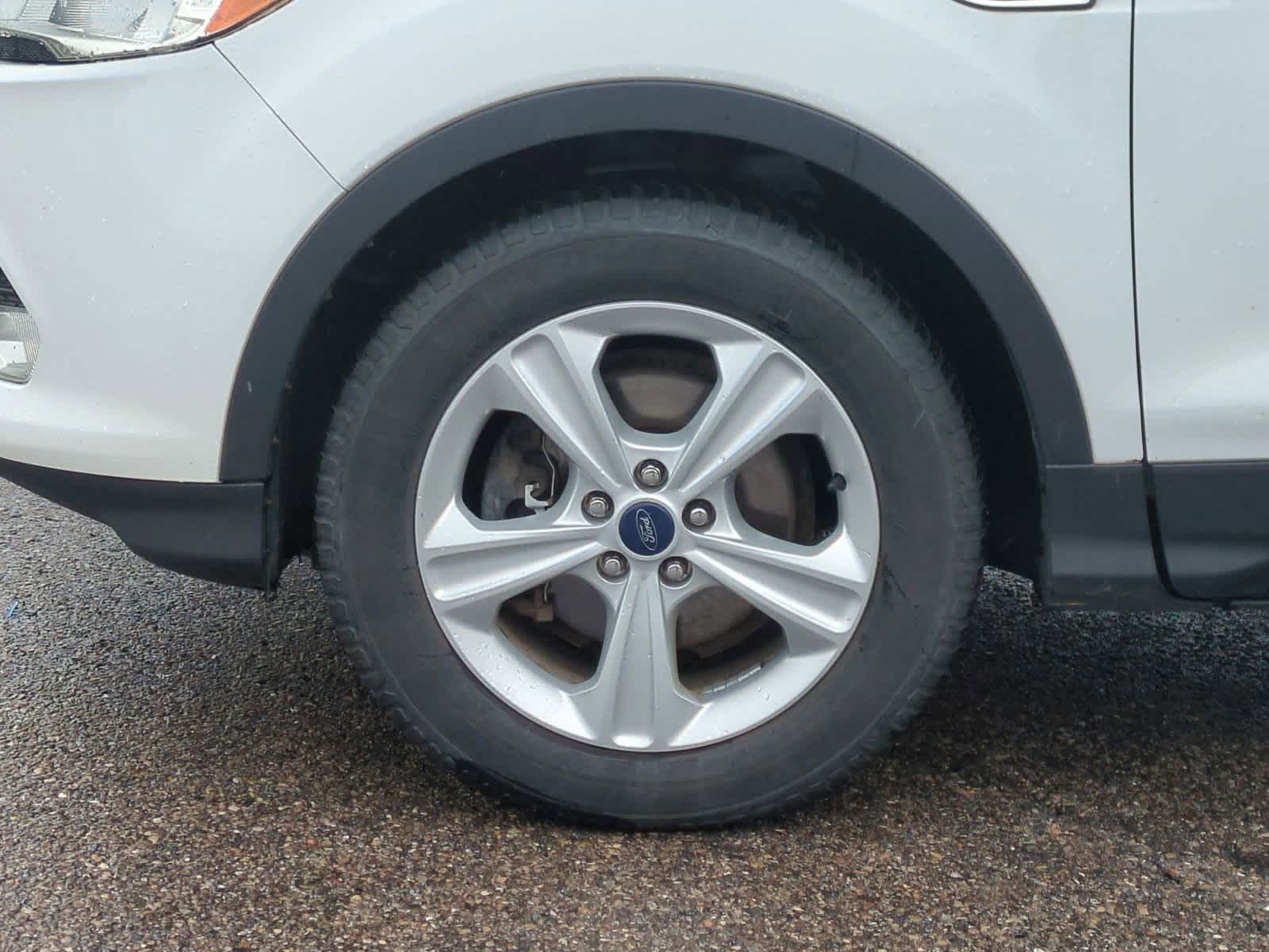 Thumbnail: 2015 Ford Escape - 14