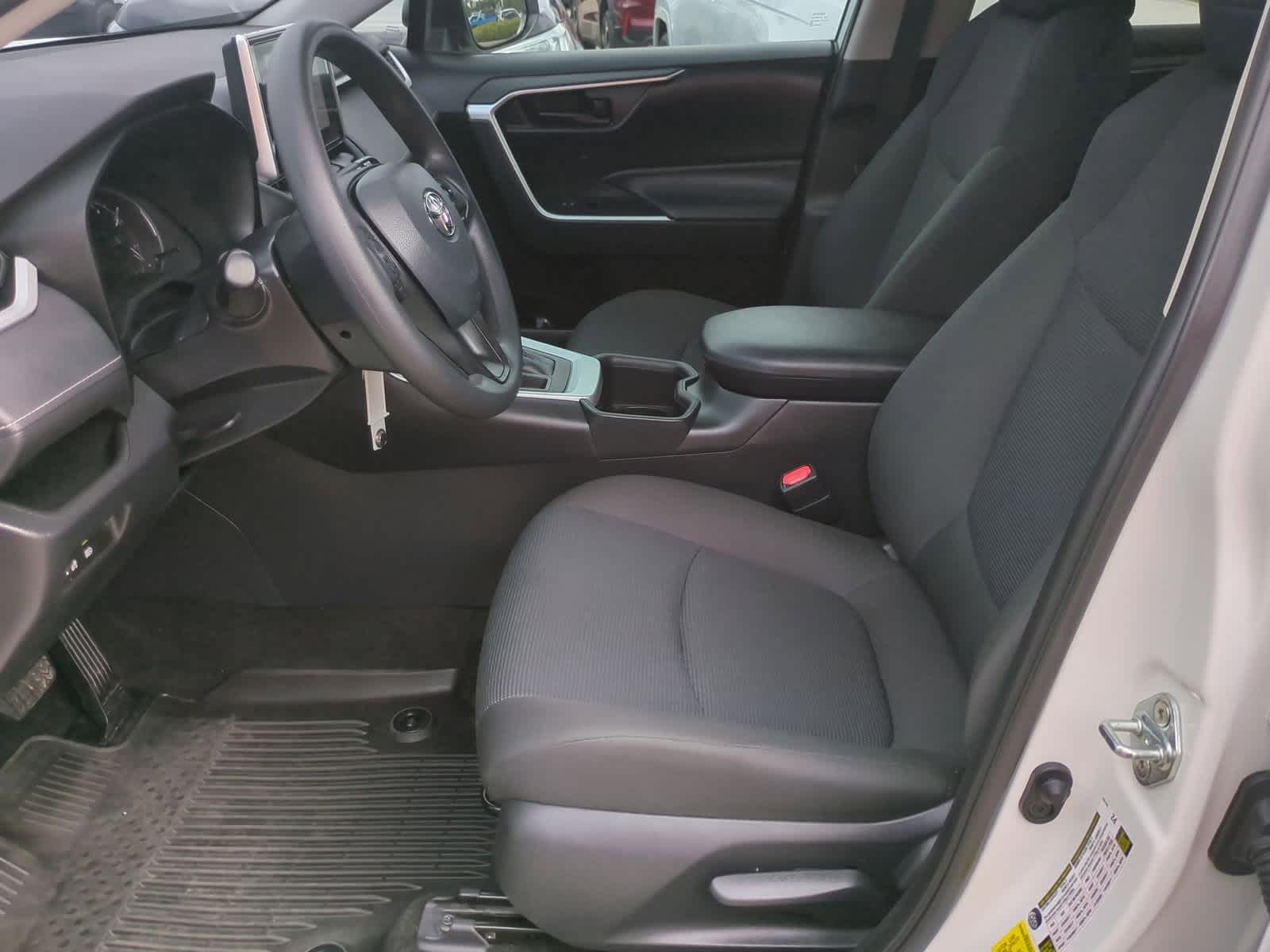 Thumbnail: 2023 Toyota RAV4 - 16