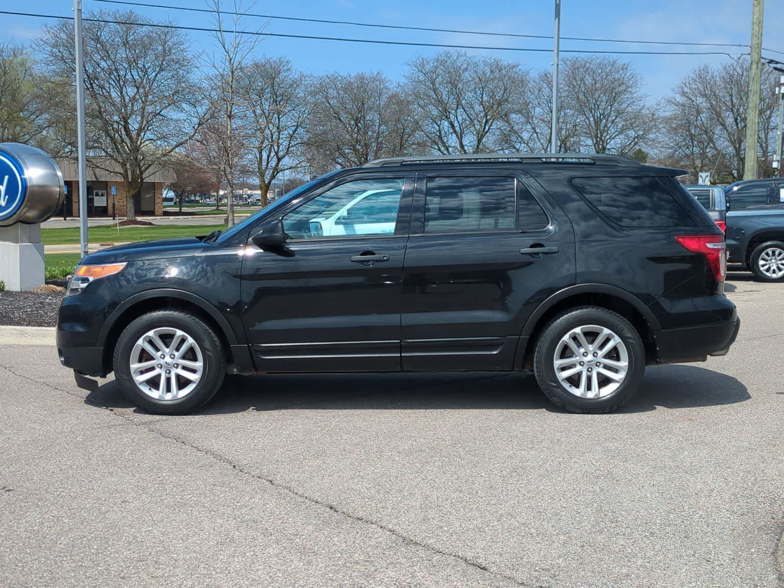 Thumbnail: 2015 Ford Explorer - 5