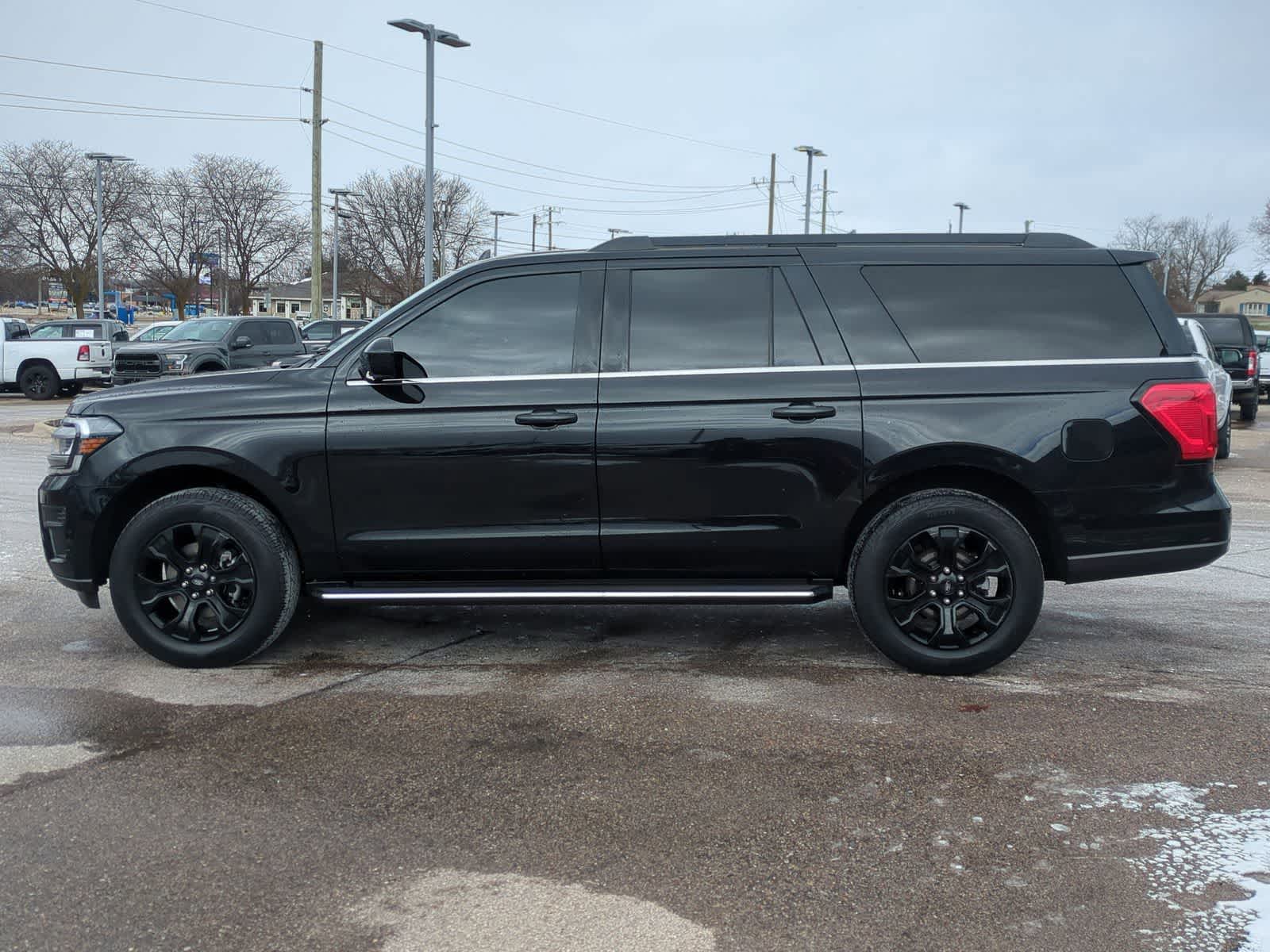 Thumbnail: 2023 Ford Expedition MAX - 5