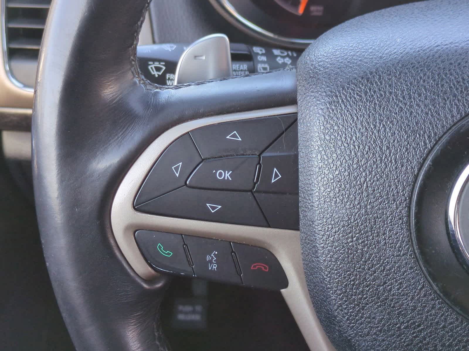 Thumbnail: 2015 Jeep Grand Cherokee - 23