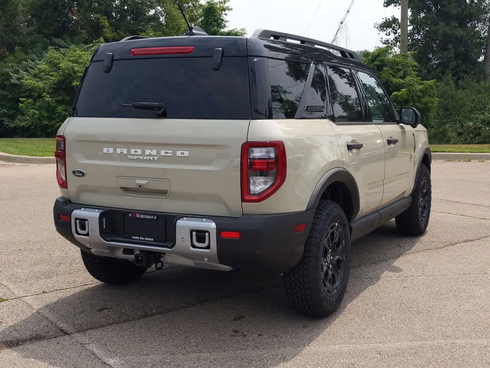 Thumbnail: 2025 Ford Bronco Sport - 8