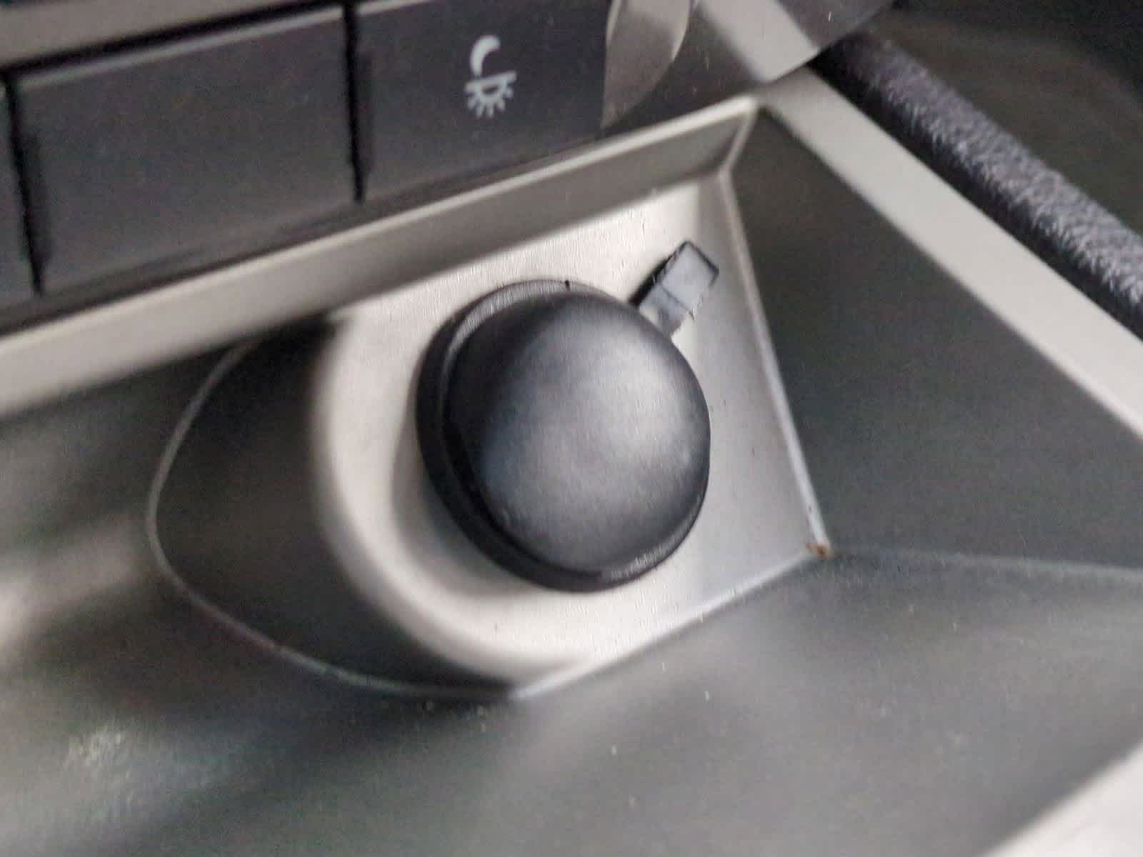 Thumbnail: 2010 Ford Fusion - 33