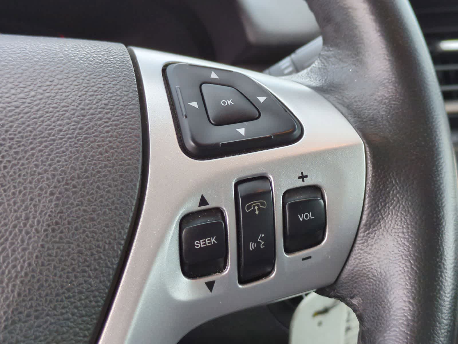 Thumbnail: 2012 Ford Edge - 25