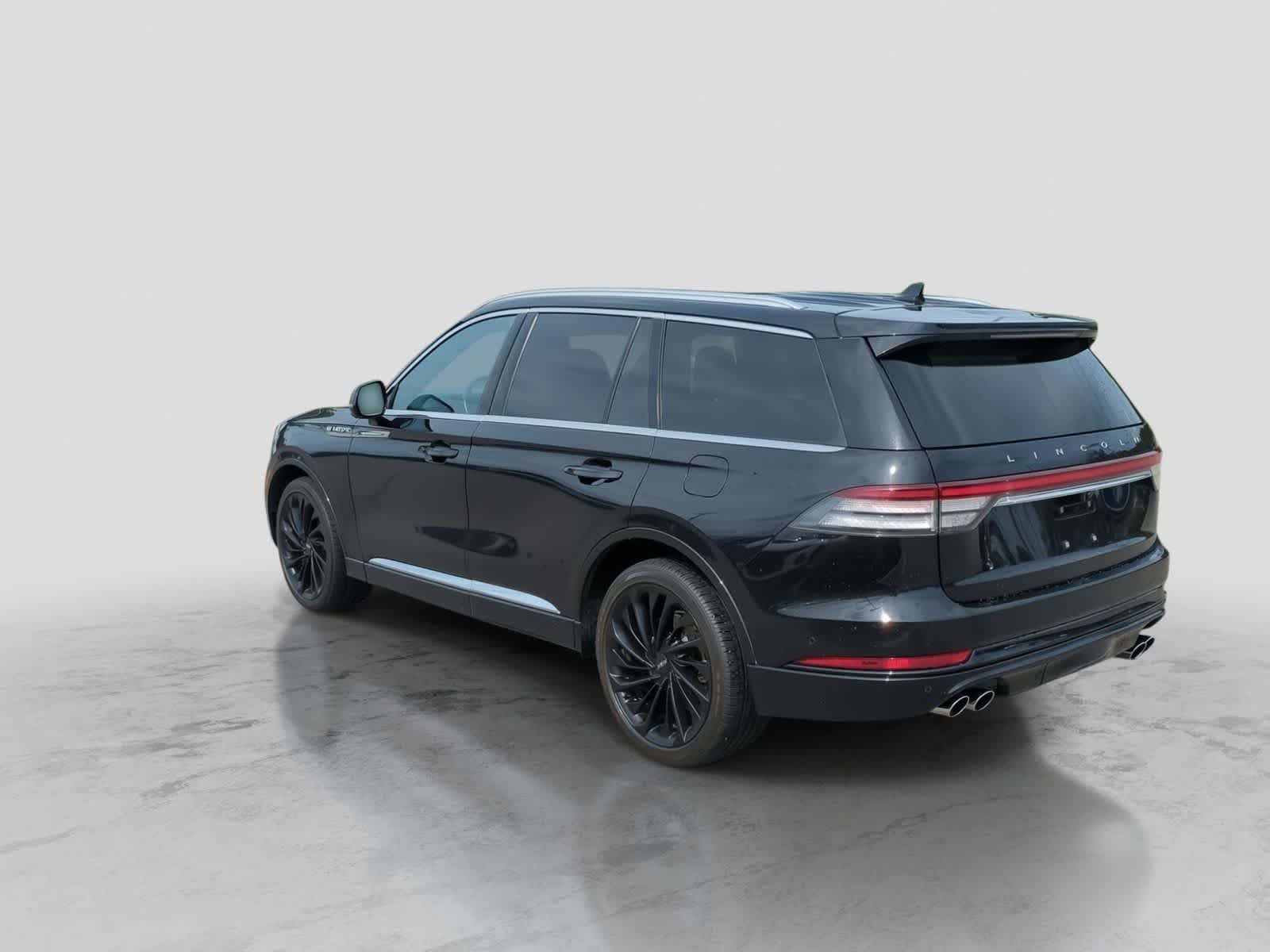Thumbnail: 2022 Lincoln Aviator - 6