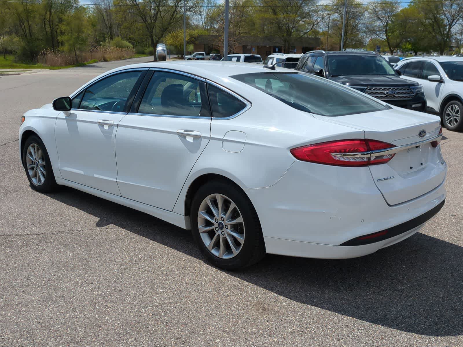 Thumbnail: 2017 Ford Fusion - 6