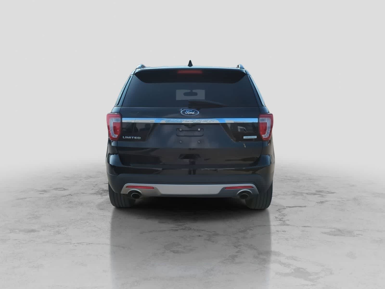 Thumbnail: 2016 Ford Explorer - 7