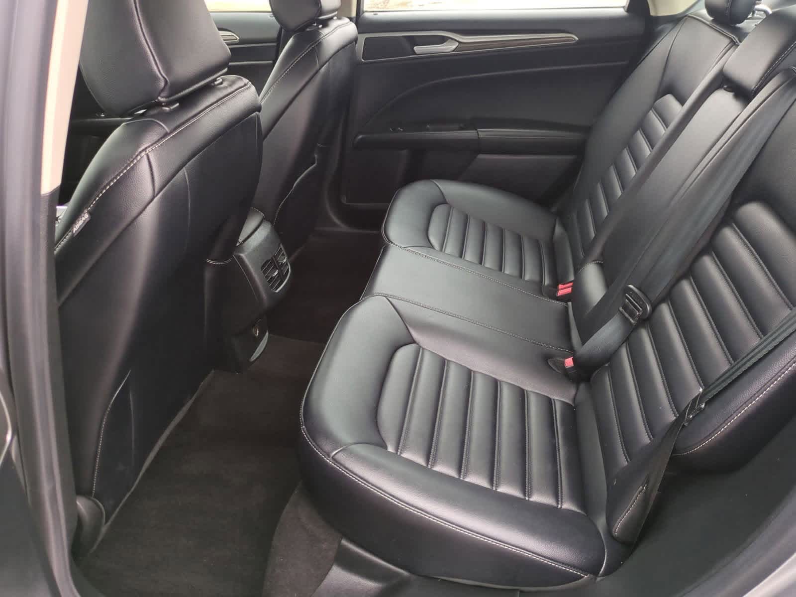 Thumbnail: 2020 Ford Fusion - 19