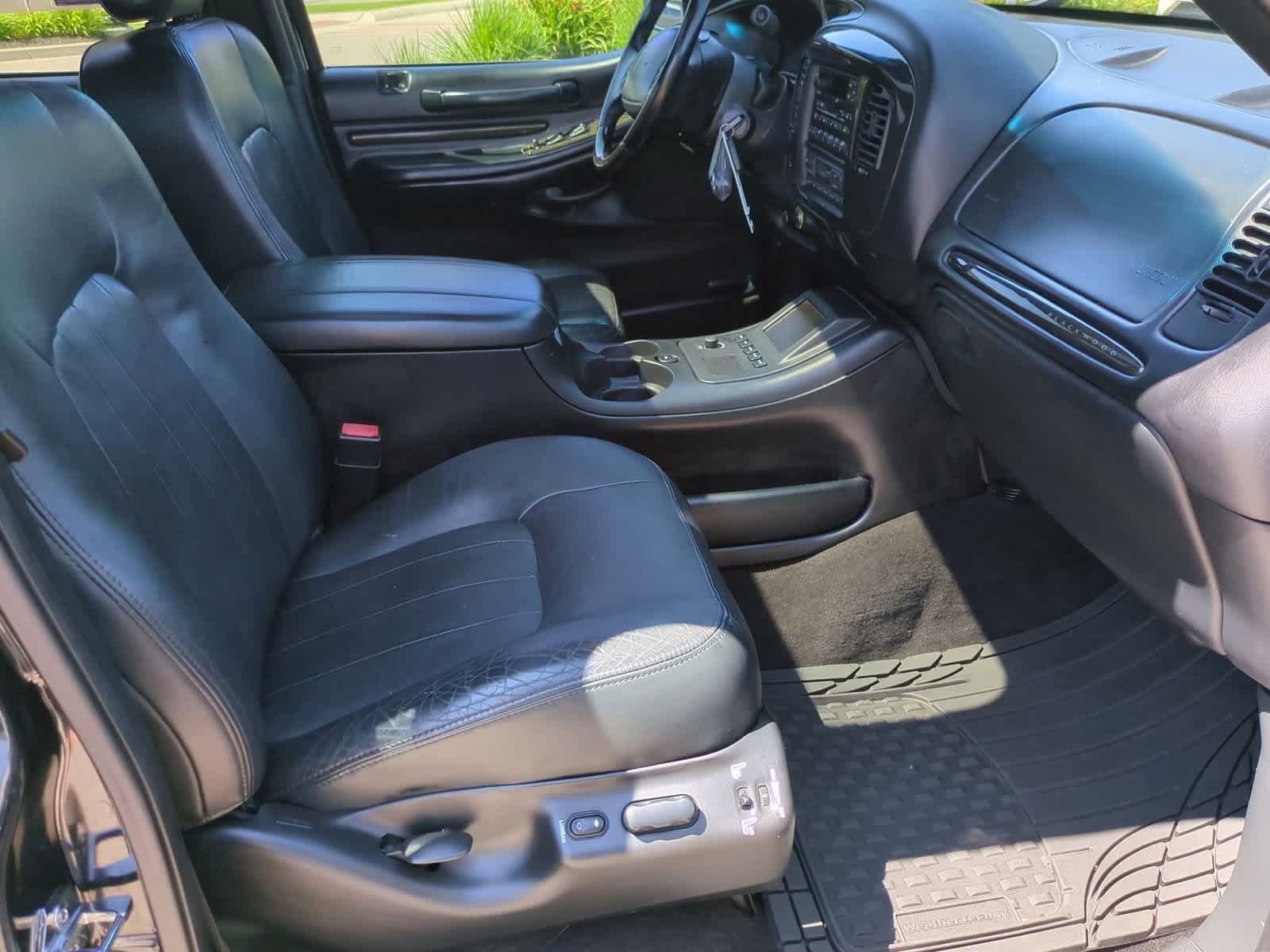 Thumbnail: 2002 Lincoln Blackwood - 23