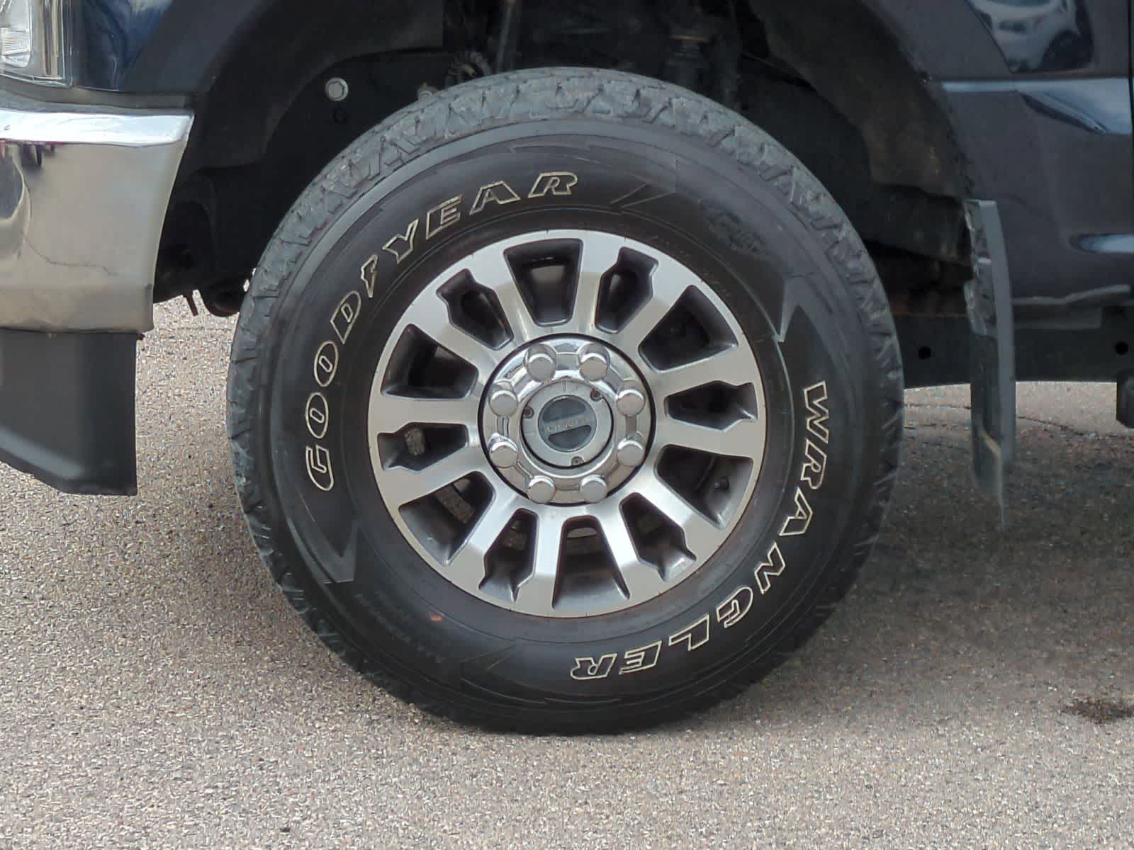 Thumbnail: 2022 Ford Econoline - 14