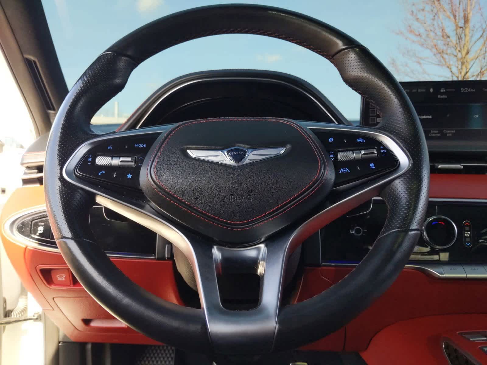 Thumbnail: 2022 Genesis GV70 - 23