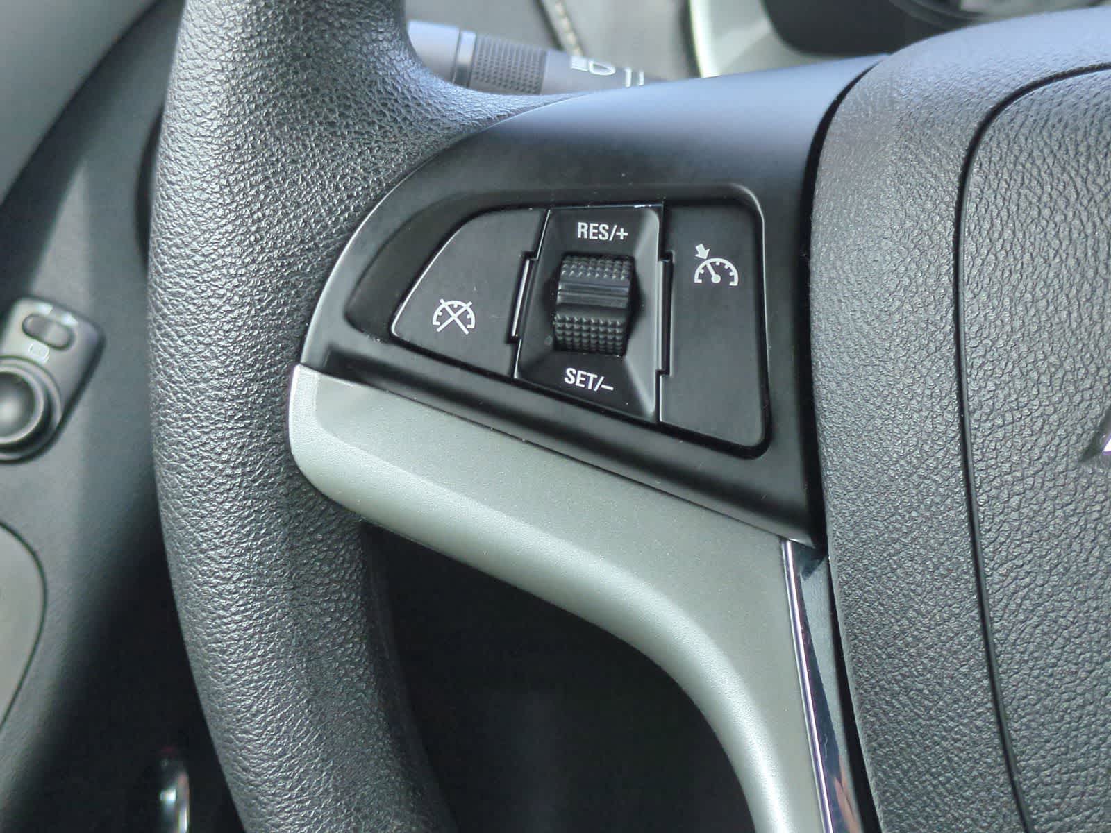 Thumbnail: 2014 Chevrolet Camaro - 21