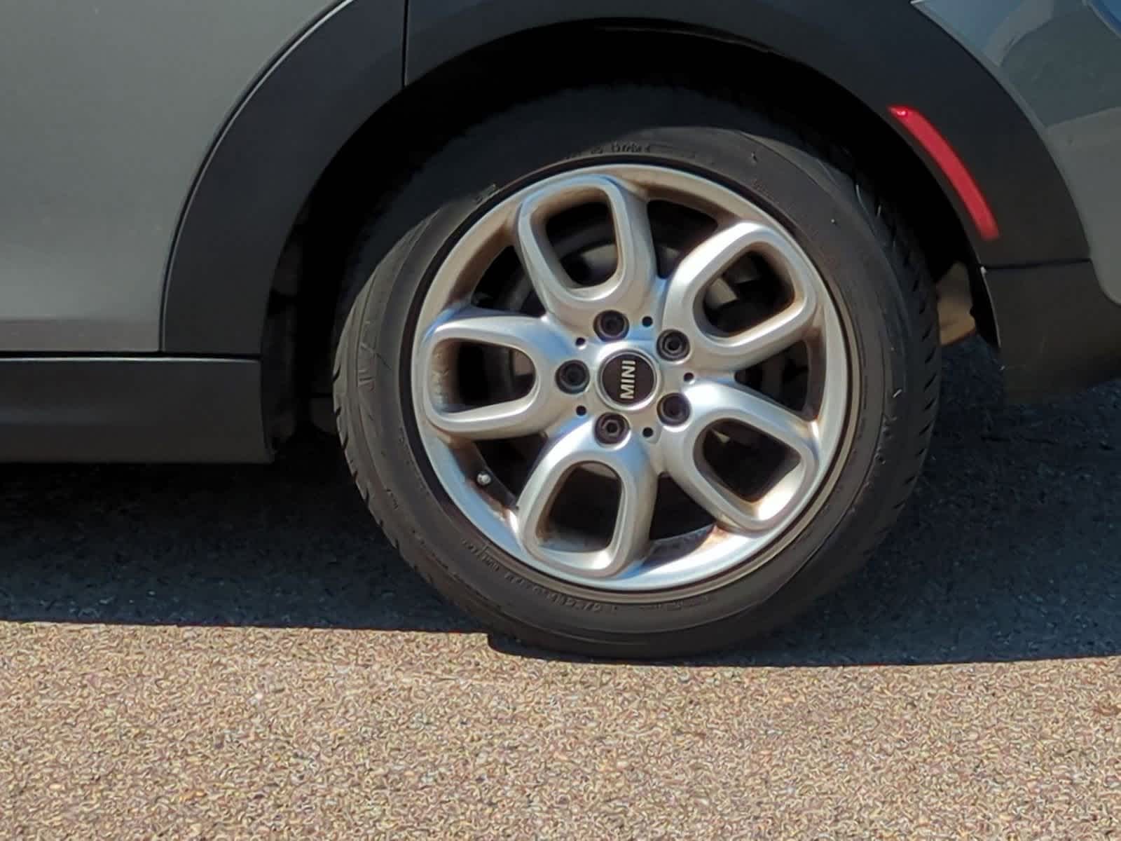 Thumbnail: 2019 MINI Cooper Hardtop - 14