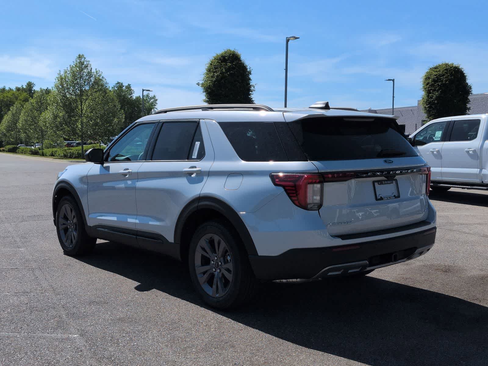 Thumbnail: 2026 Ford Explorer - 4