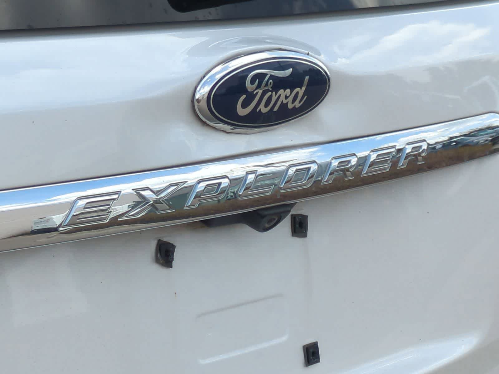 Thumbnail: 2012 Ford Explorer - 13