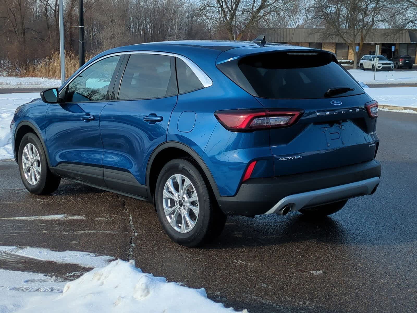 Thumbnail: 2023 Ford Escape - 6