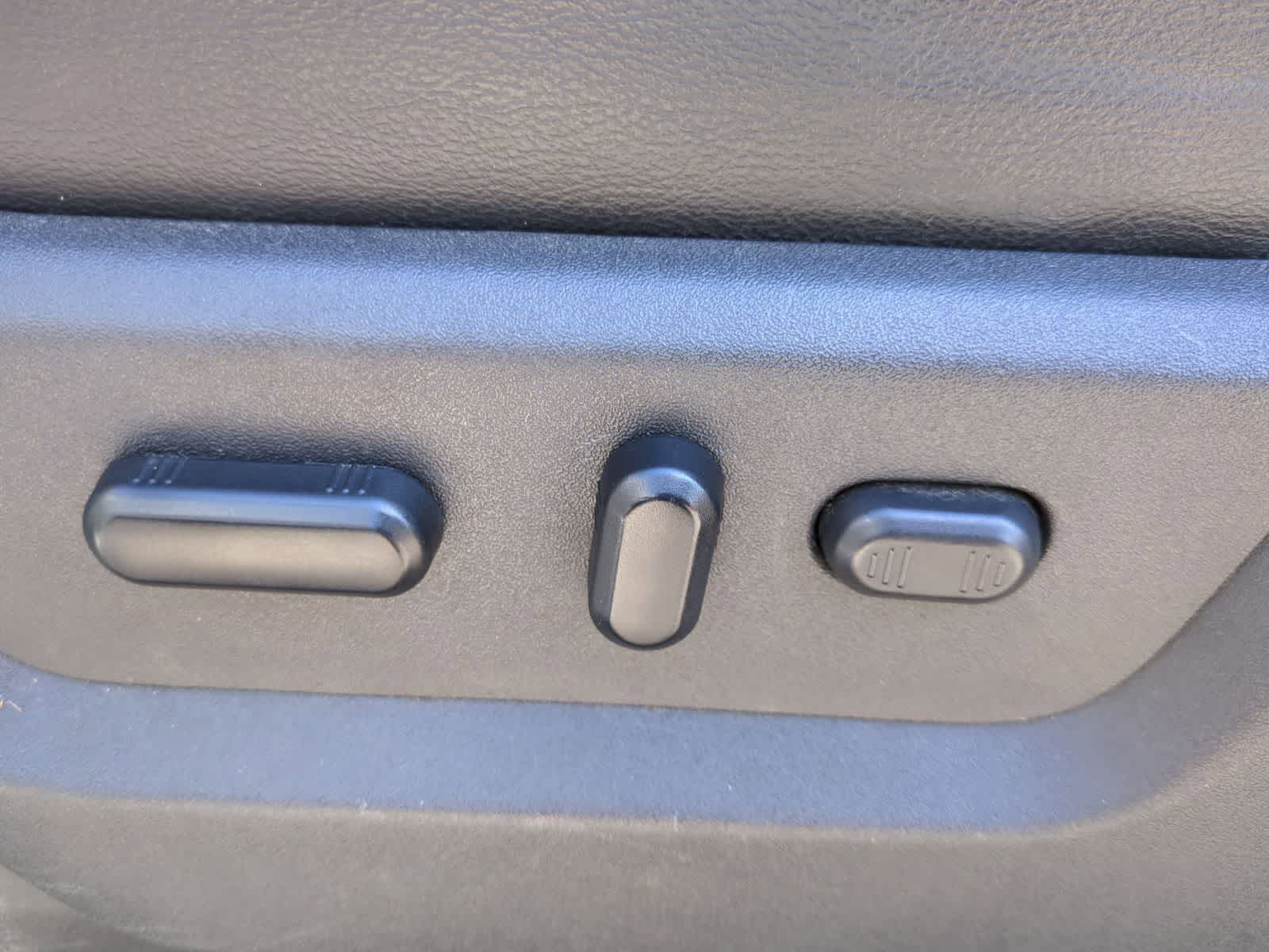 Thumbnail: 2012 Ford Econoline - 17