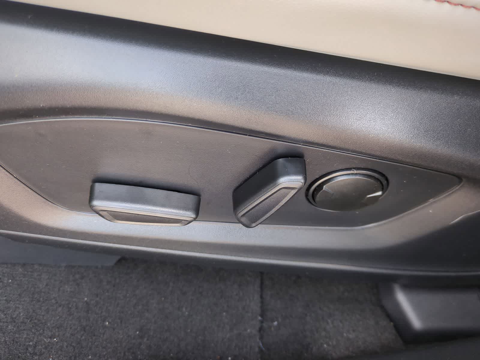 Thumbnail: 2026 Ford Explorer - 17