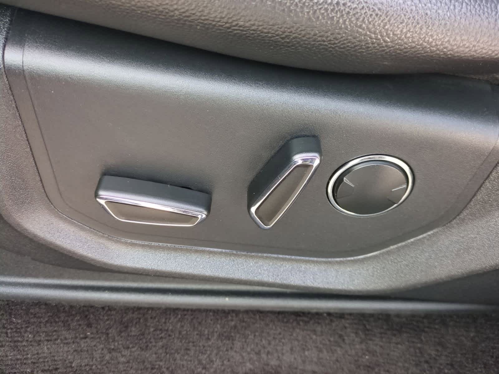 Thumbnail: 2016 Ford F-150 - 17