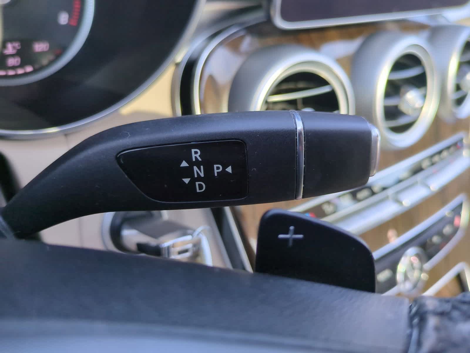 Thumbnail: 2015 Mercedes-Benz C-Class - 27