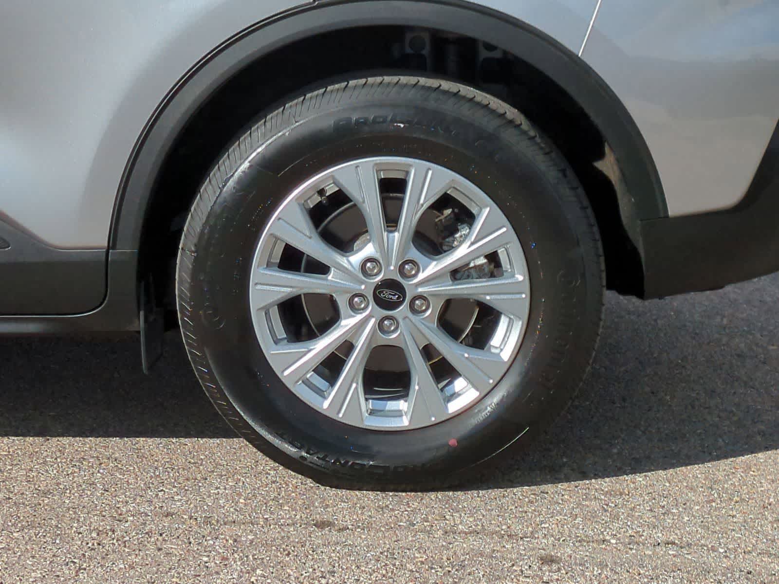 Thumbnail: 2023 Ford Escape - 14