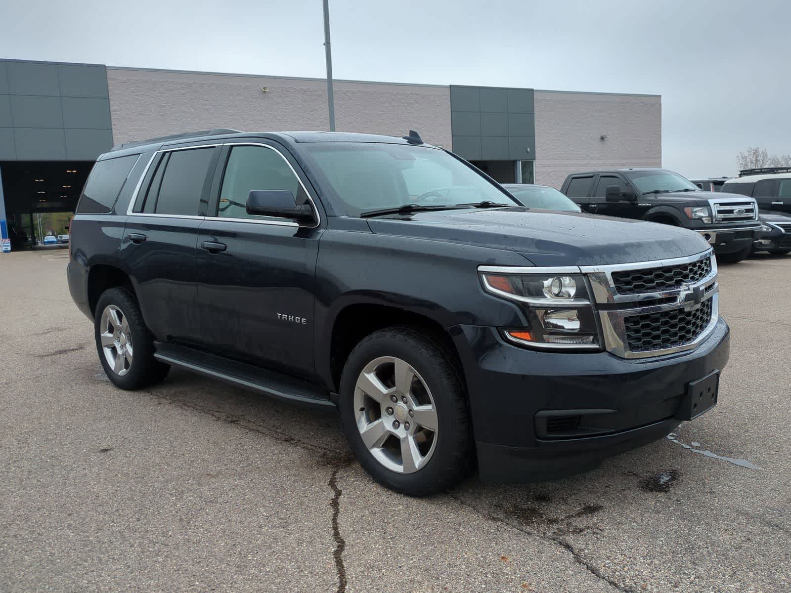Thumbnail: 2018 Chevrolet Tahoe - 2