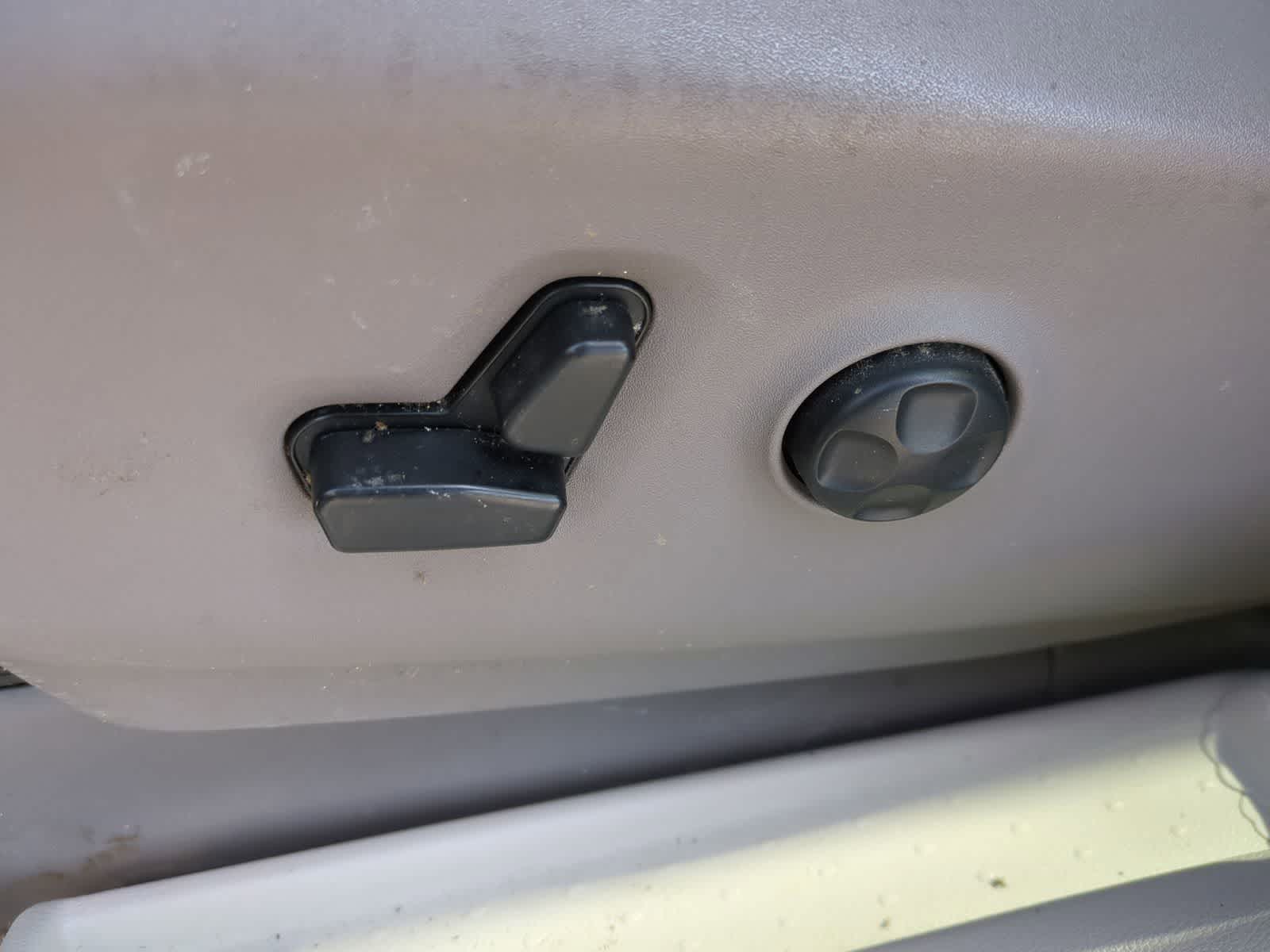 Thumbnail: 2017 Chrysler Pacifica - 17