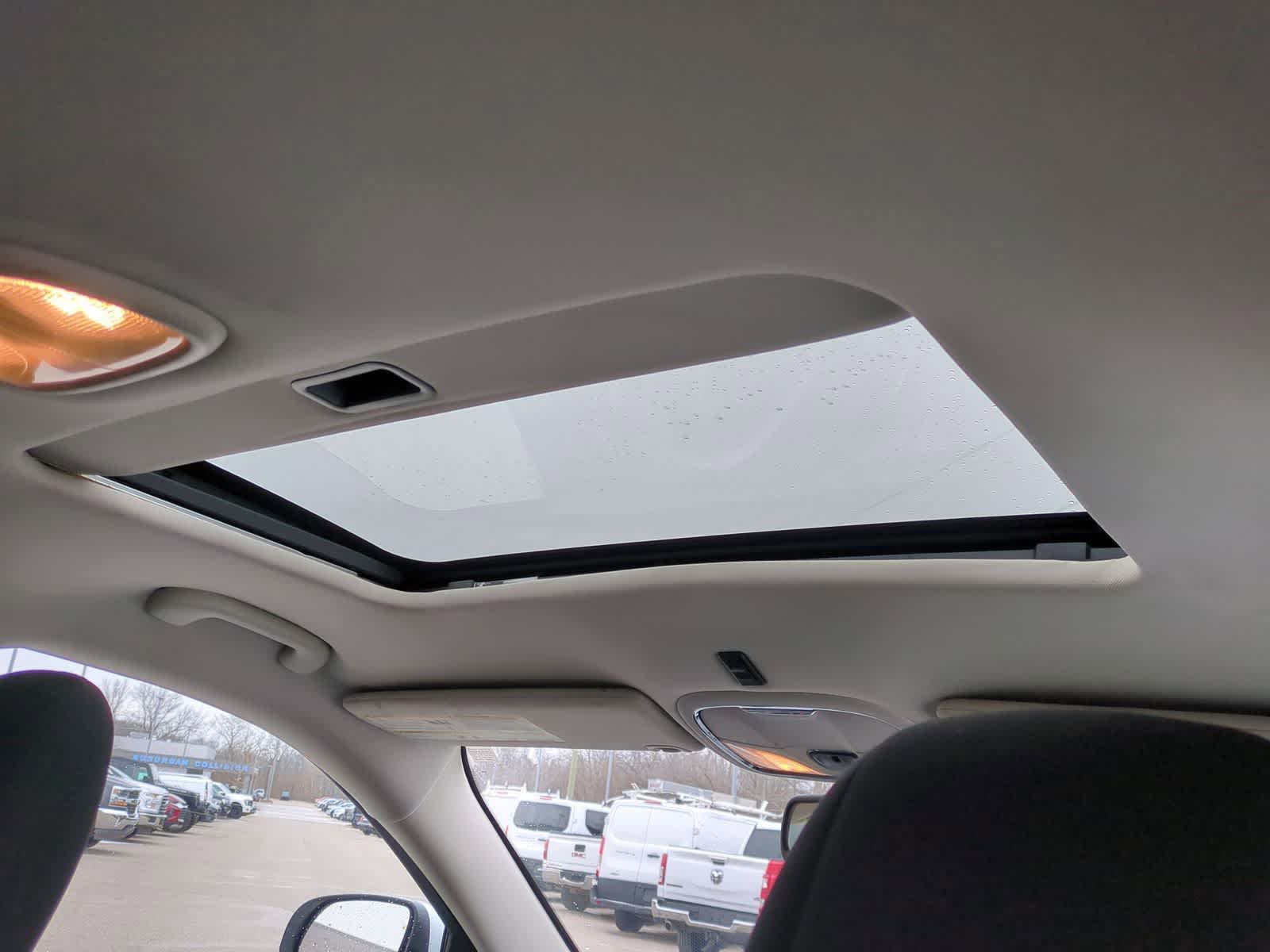 Thumbnail: 2014 Jeep Cherokee - 22