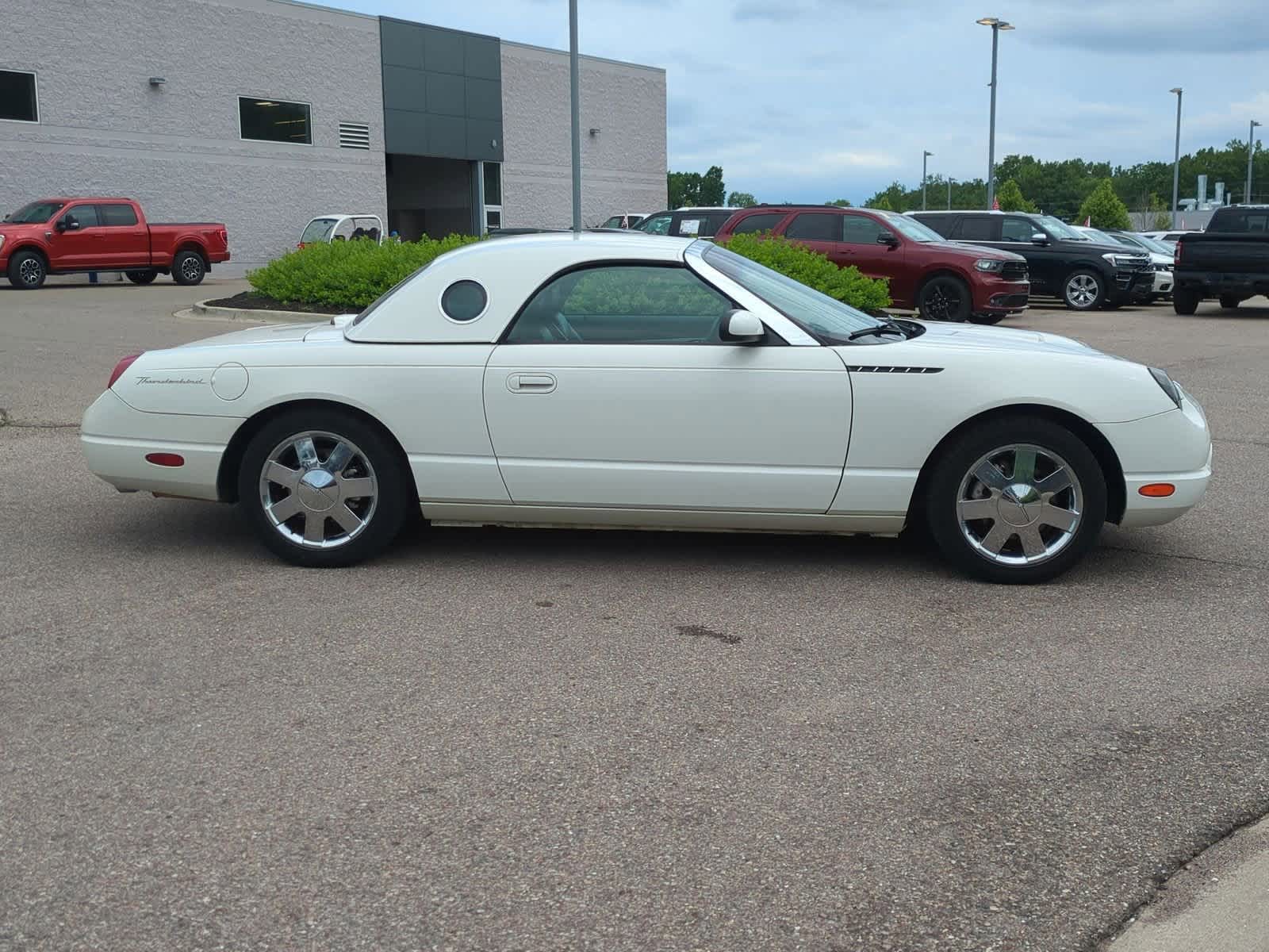 Thumbnail: 2002 Ford Thunderbird - 9
