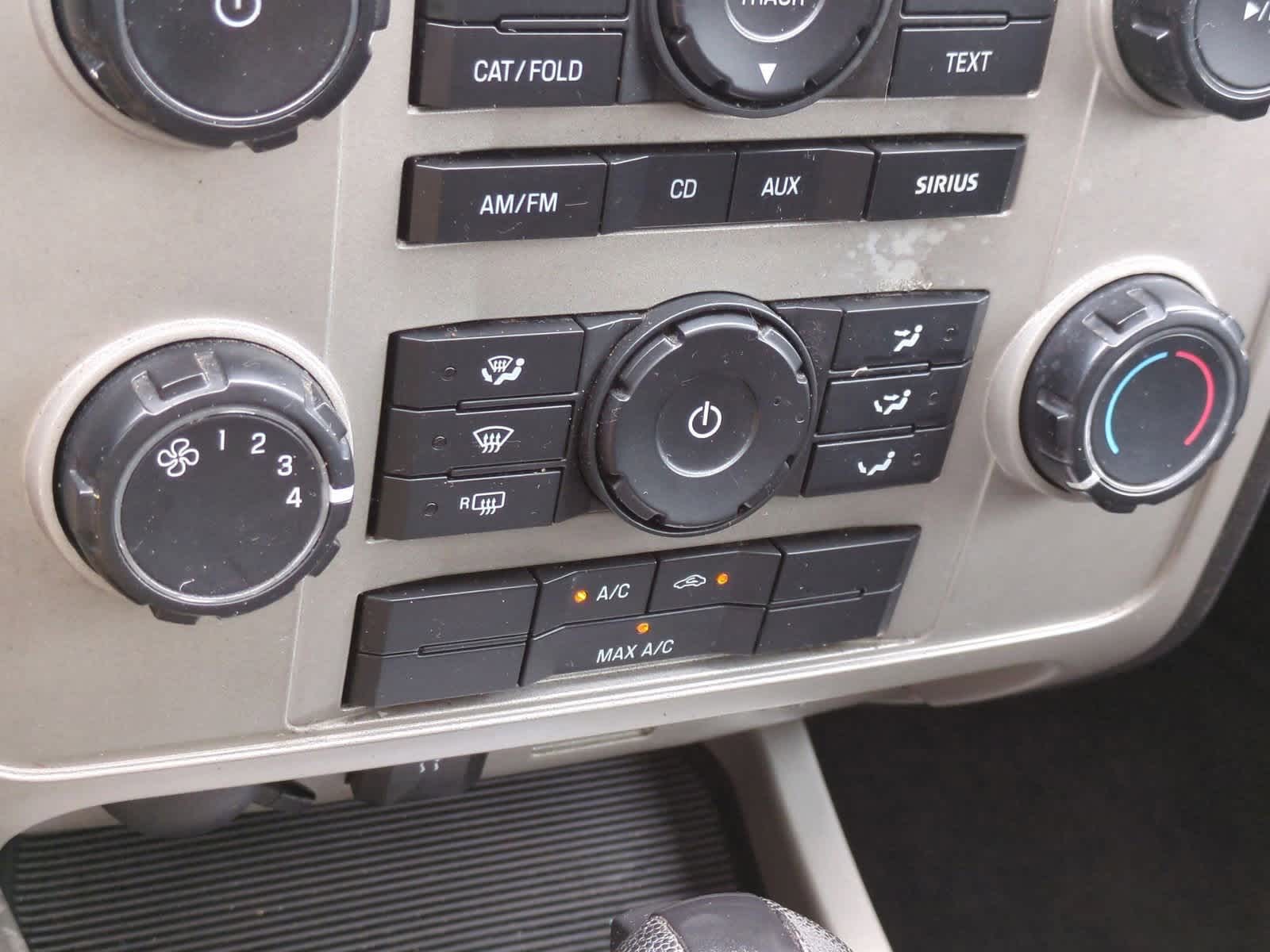 Thumbnail: 2010 Ford Escape - 28