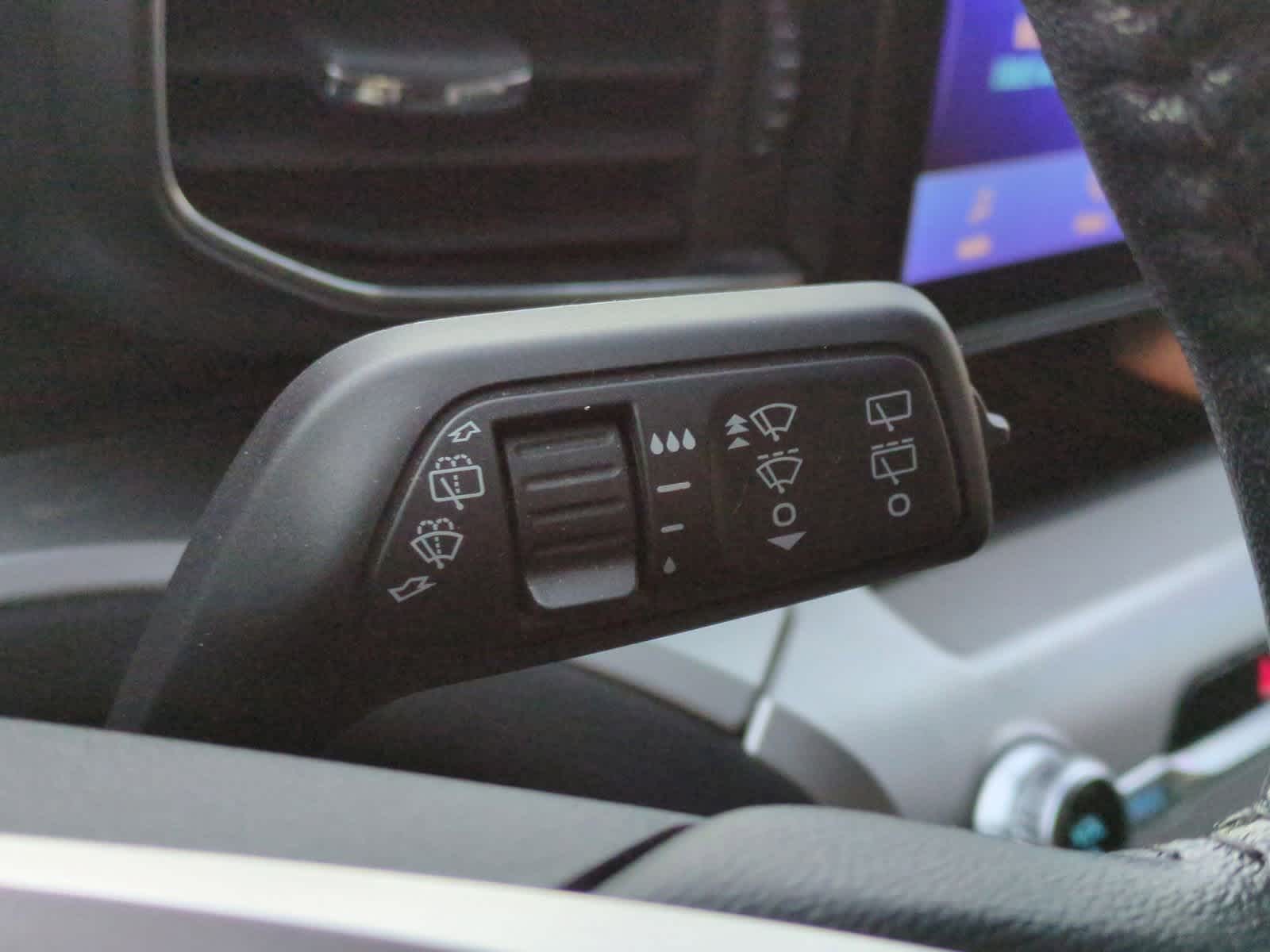 Thumbnail: 2021 Ford Explorer - 27