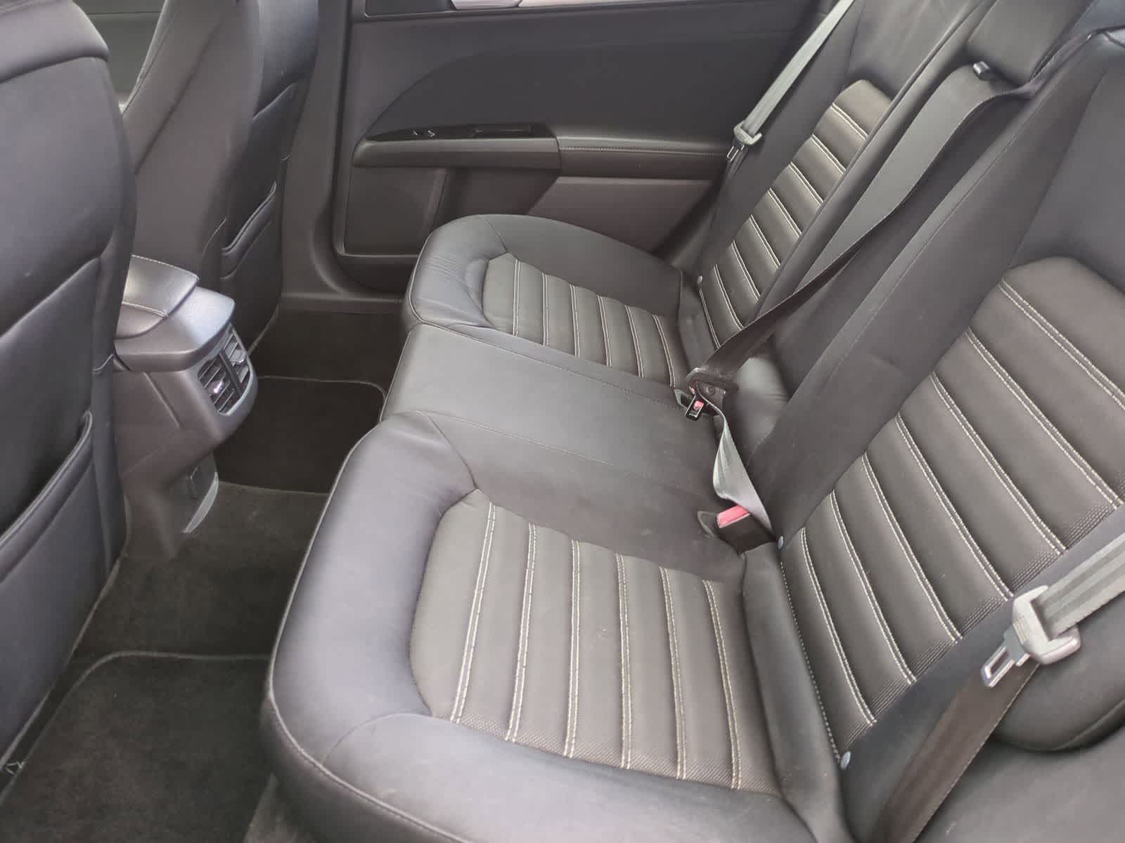 Thumbnail: 2013 Ford Fusion - 19