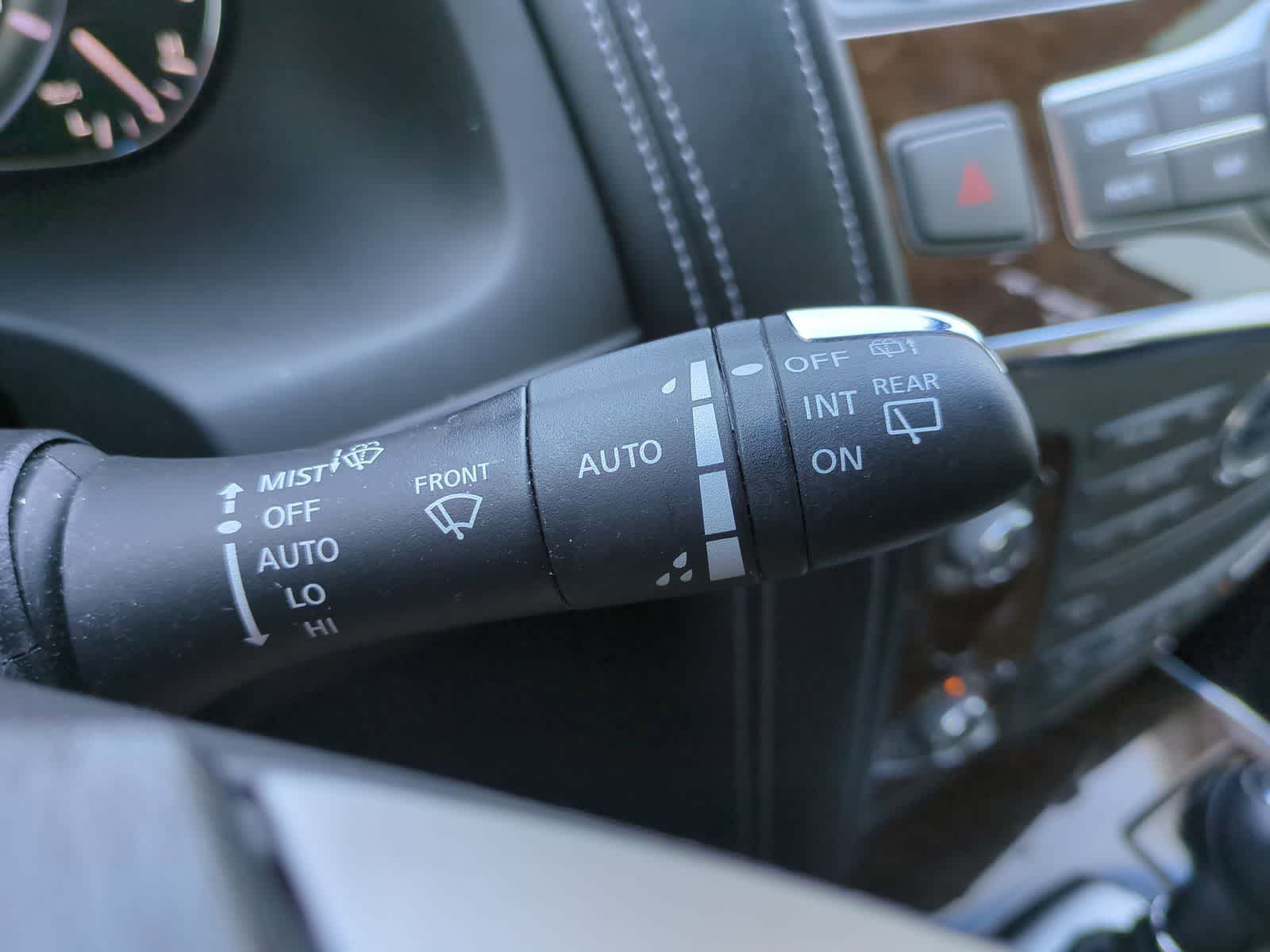 Thumbnail: 2016 INFINITI QX80 - 27