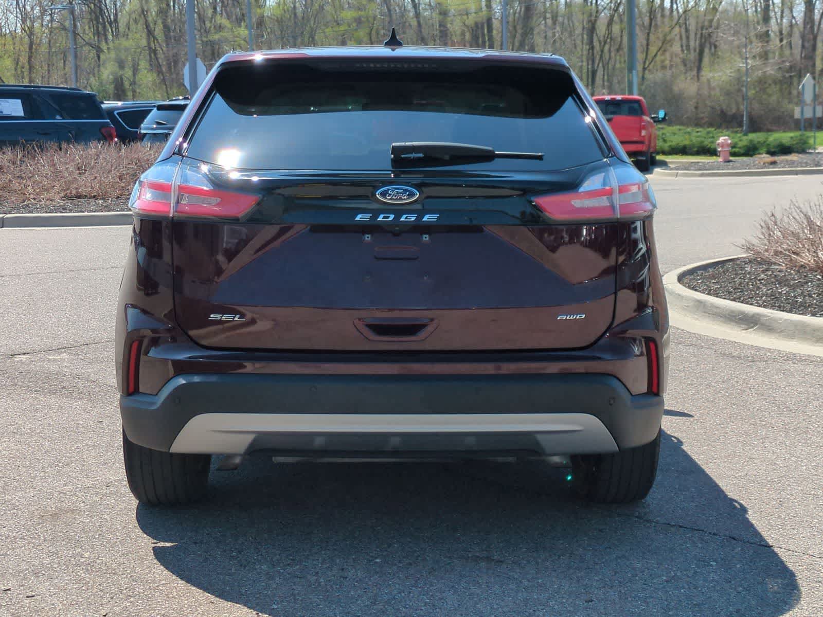 Thumbnail: 2023 Ford Edge - 7