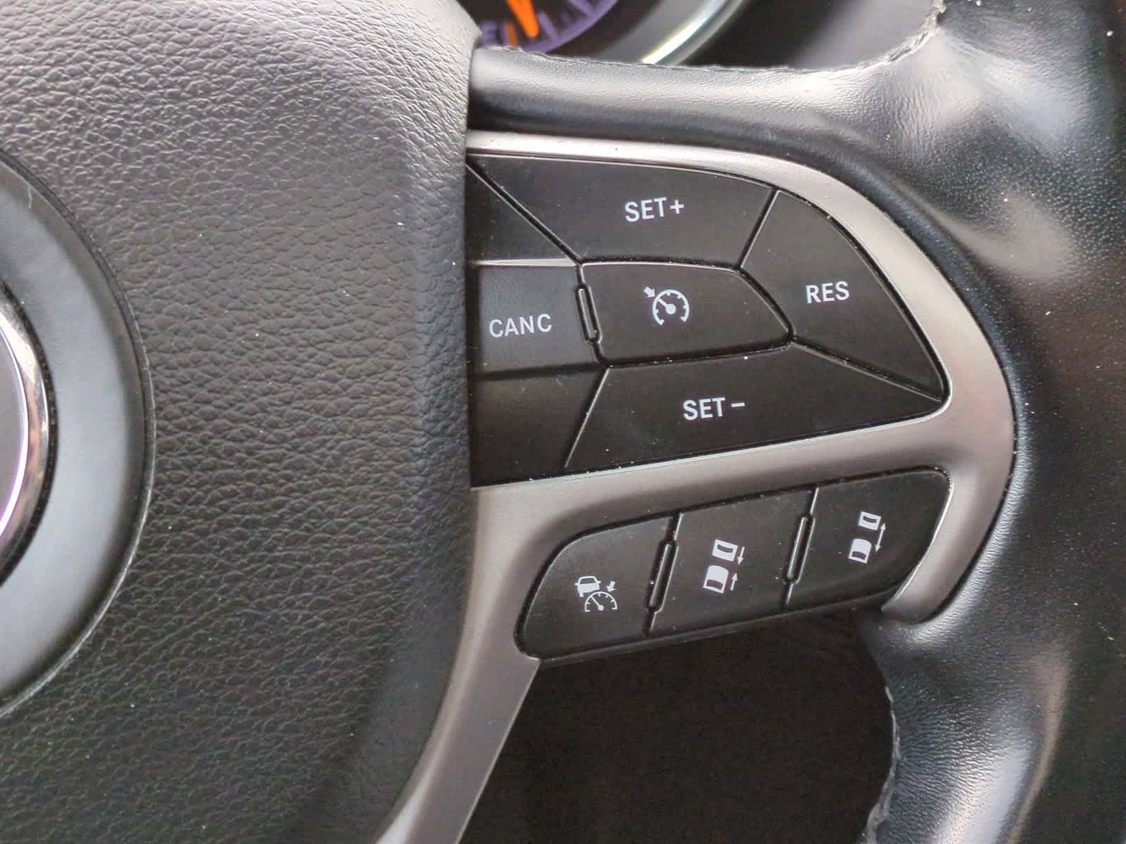 Thumbnail: 2021 Jeep Grand Cherokee - 26