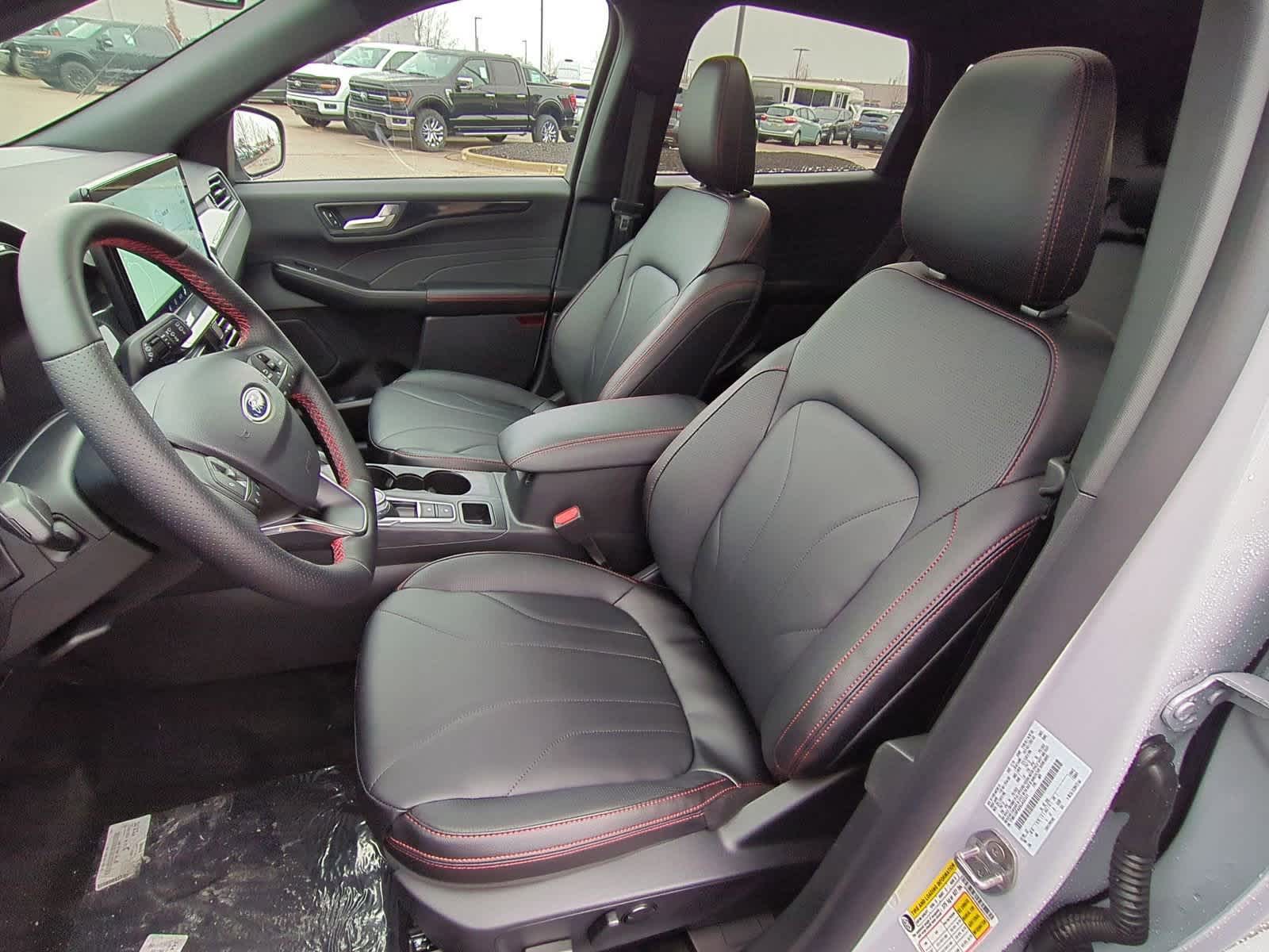2025 Ford Escape ST-Line Elite 16