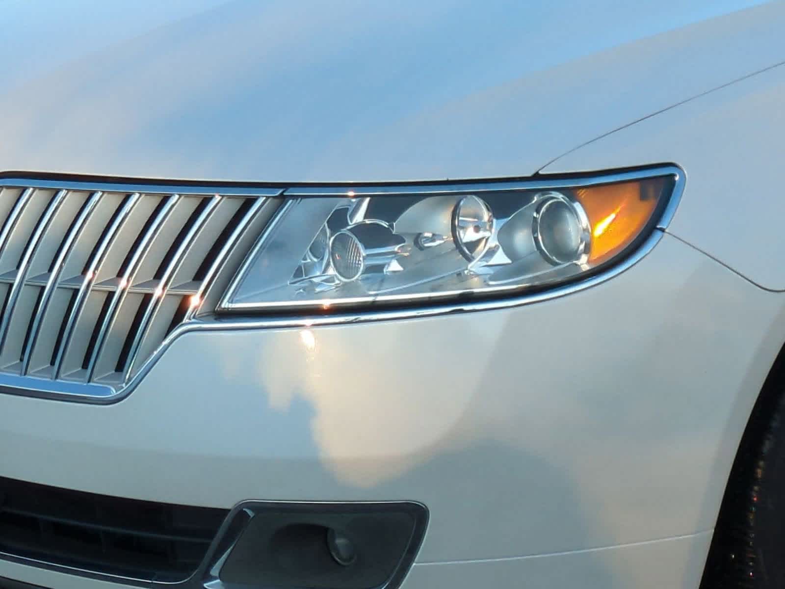 Thumbnail: 2012 Lincoln MKZ - 11